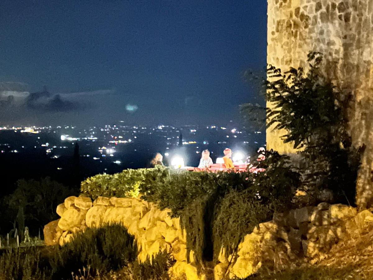 Valdonica Winery Fine Dine & Wine Farm stay Sassofortino