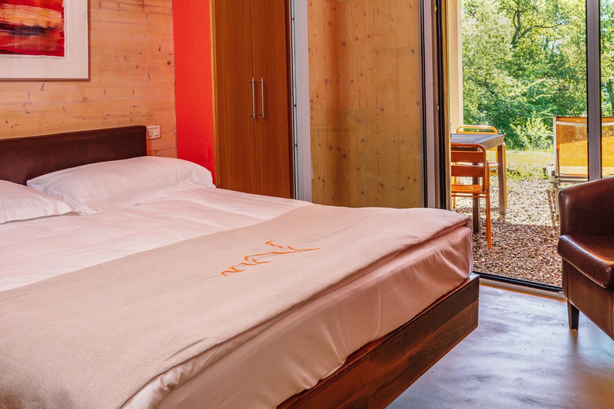 Valdonica Winery Fine Dine & Wine Farm stay Sassofortino