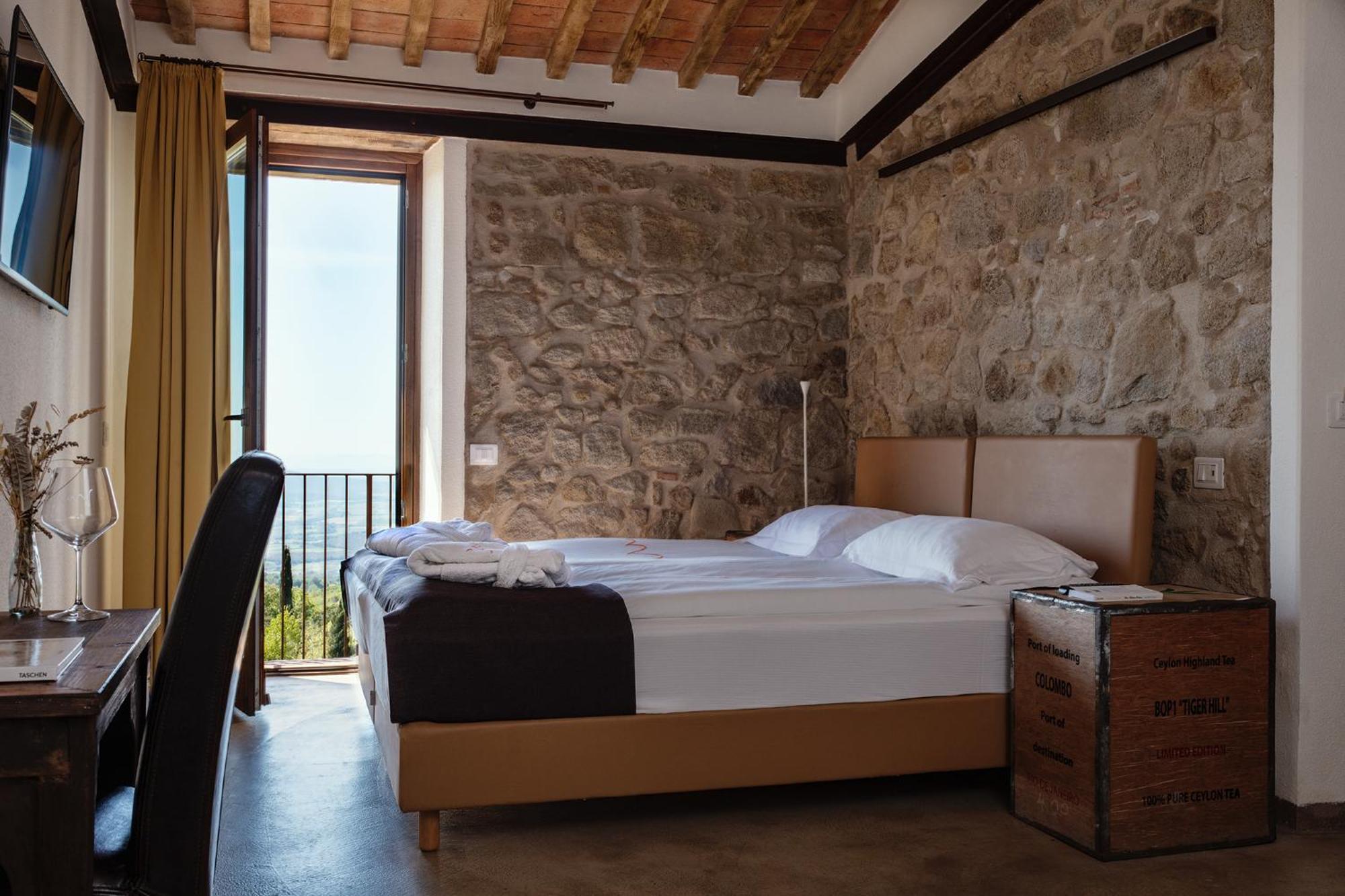 Farm stay Valdonica Winery Fine Dine & Wine *