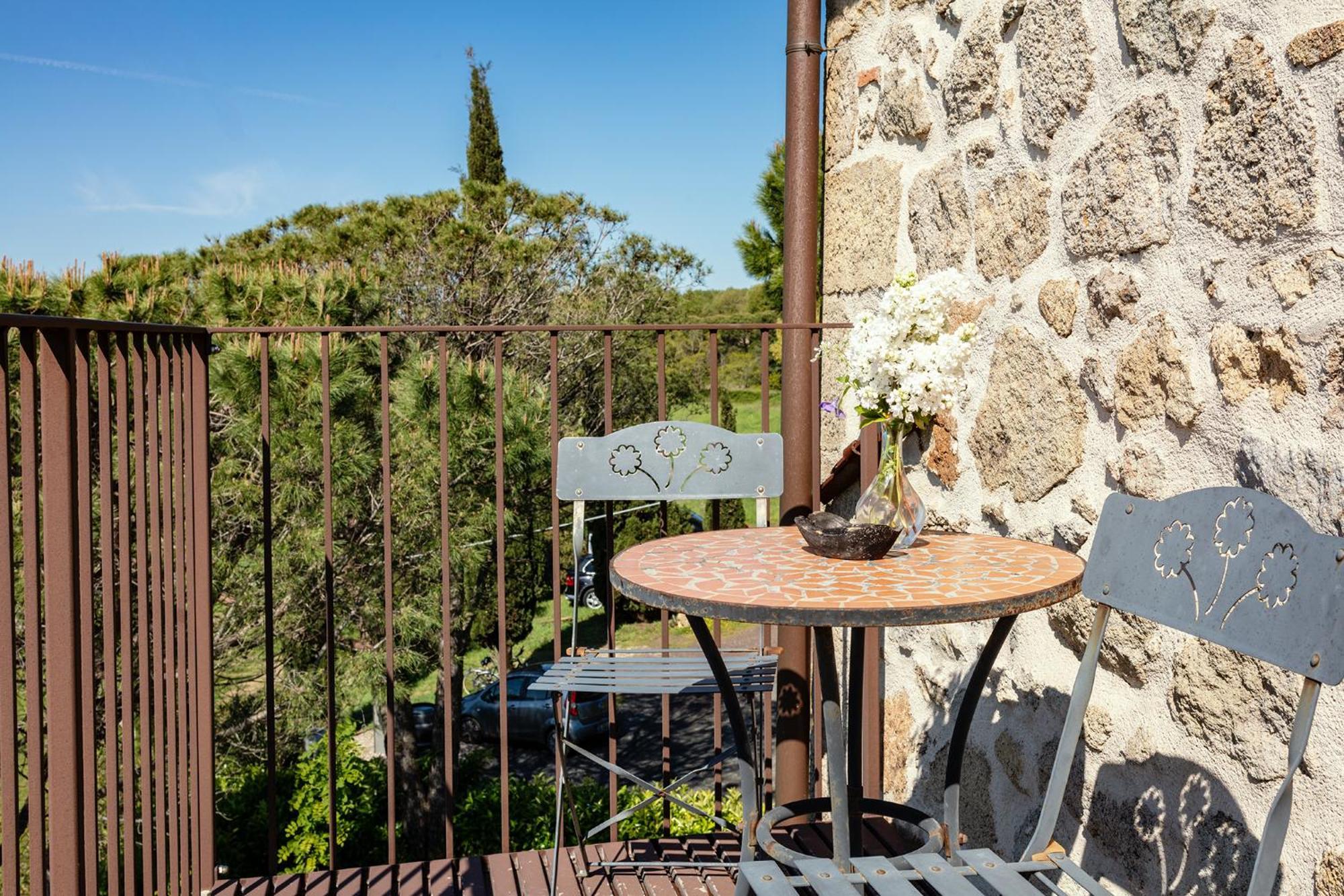 Valdonica Winery Fine Dine & Wine Farm stay Sassofortino